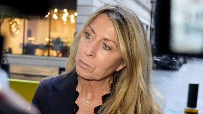 Presidente de la BBC se disculpó tras la renuncia de dos directivos por un documental sobre Trump