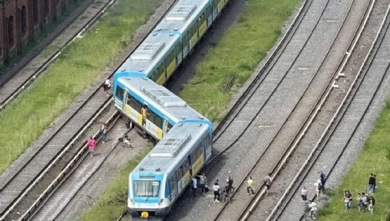 Descarriló una formación del Tren Sarmiento y hay 20 pasajeros heridos
