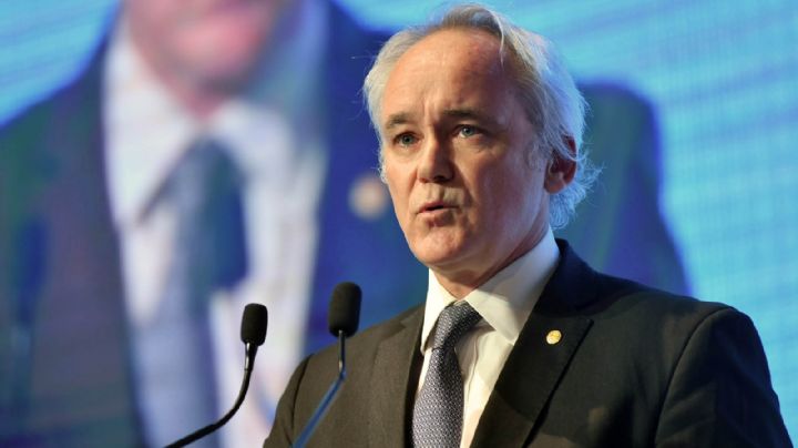 Afirma que las restricciones cambiarias no “tardarán en ser levantadas”