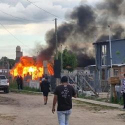 Incendiaron la casa de un niño acusado de manosear a sus compañeras de escuela