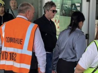 Noel Gallagher llegó a la Argentina y desató la locura en los fans de Oasis