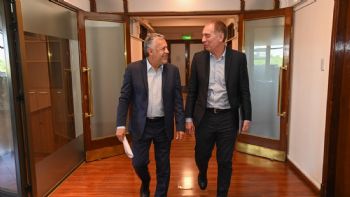 Cornejo se reunió con Santilli y anunció una obra de agua potable