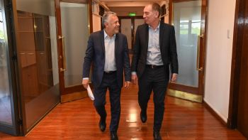 Cornejo se reunió con Santilli y anunció una obra de agua potable