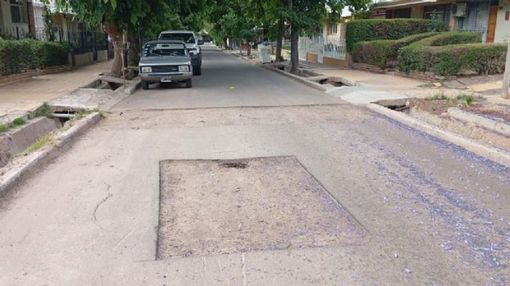 Obras a medias: repararon una pérdida, pero dejaro la calle rota