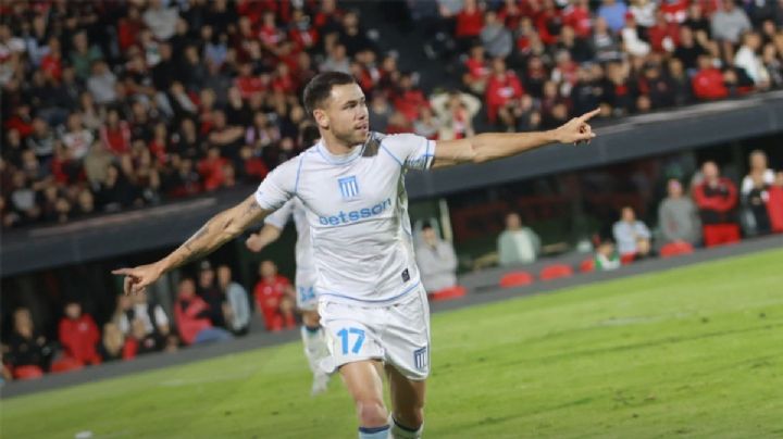 Racing derrotó sobre la hora a Newell´s, clasificó y hasta podría ser segundo