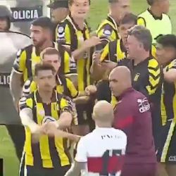 Tras la "tangana", el árbitro sólo informó a un futbolista de Deportivo Madryn