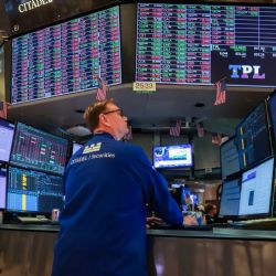 El riesgo país superó los 500 puntos y las acciones cayeron hasta 32%