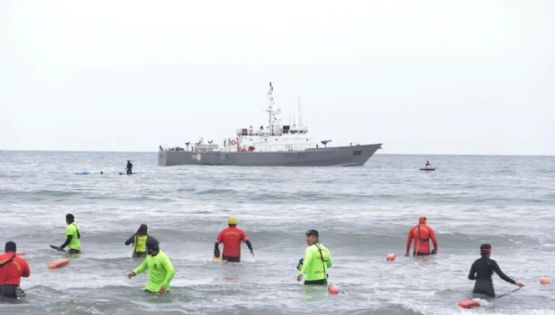 Desperada búsqueda de un joven sanjuanino arrastrado por el mar en La Serena