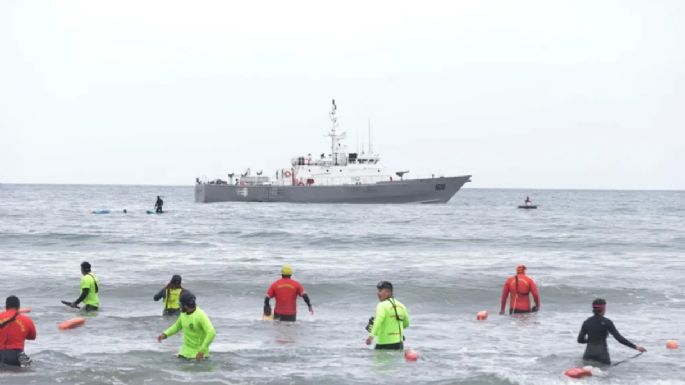 Desperada búsqueda de un joven sanjuanino arrastrado por el mar en La Serena