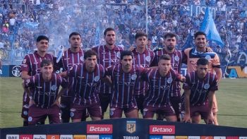 Godoy Cruz ante Riestra, en lo que podría ser su último partido en primera