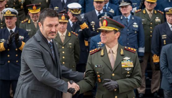 Carlos Presti: un militar ocupa Defensa por primera vez desde el retorno a la democracia