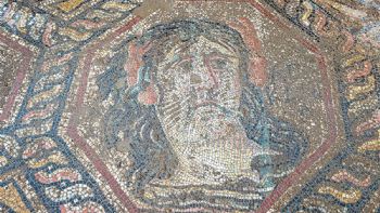 Descubrieron un mosaico de suelo de la época romana