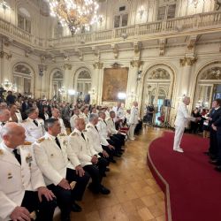 Carlos Presti no renunciará pero pedirá el pase a disponibilidad