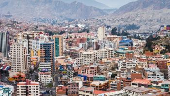 Bolivia elimina cuatro impuestos, incluido el tributo a grandes fortunas