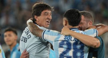 Gustavo Costas, después de eliminar a River: “Estos pibes se juegan la vida”