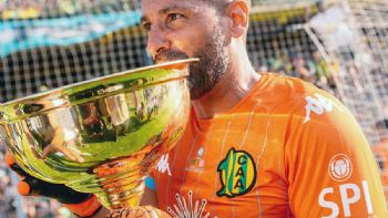 Adiós a un arquerazo: Jorge Carranza anunció su retiro del fútbol profesional