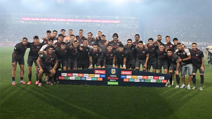 Emblema de Lanús: Laucha Acosta se emocionó en su retiro del fútbol profesional