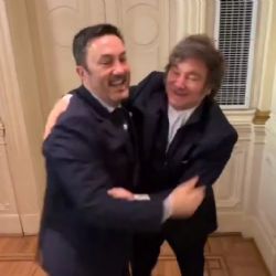 El curioso video de la reunión de Gabinete musicalizado con una canción de James Brown