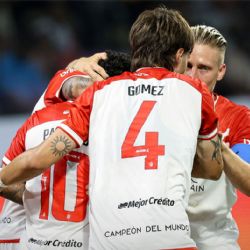 Estudiantes venció a Central Córdoba, uno de los equipos "amigos", y es semifinalista