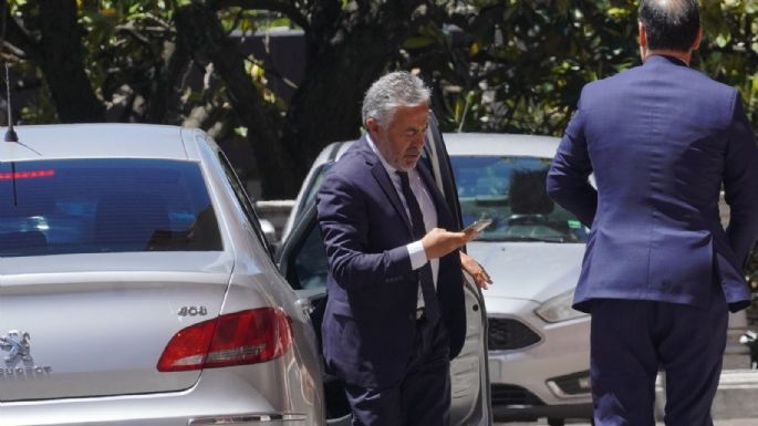La Corte citó a tres funcionarios de Alfredo Cornejo por los gastos en pauta oficial