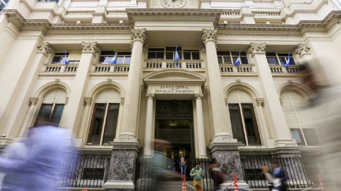 El dólar oficial cerró en $1.485