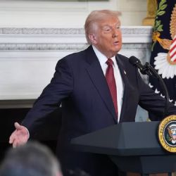 Renunciaron los principales directivos de la BBC tras polémica con Trump