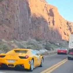 Video: Ferraris chilenas sembraron pánico en la ruta 7 y la convirtieron en una pista de carrera