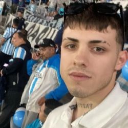 El hincha de Racing que hizo dedo para ver la Copa Sudamericana fue nominado a The Best