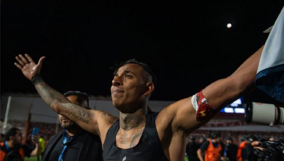 Sebastián Villa confirmó su salida de Independiente Rivadavia