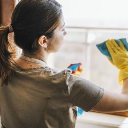 Cuánto subirán los sueldos para empleadas domésticas en noviembre y diciembre