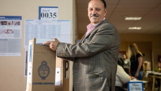 Tras caer en las elecciones, Ricardo Quintela le pidió la renuncia a todo su Gabinete