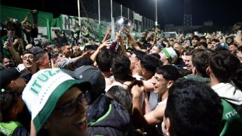 Ituzaingó ascendió a la Primera B Metropolitana al ganarle al Barracas histórico