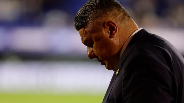 Rechazaron el pedido del Chiqui Tapia para salir del país