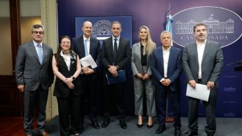 Nuevo proyecto del Ejecutivo propone prisión para funcionarios por gasto irregular