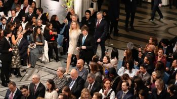 Javier Milei suspendió sus actividades en Oslo y regresará a Argentina 