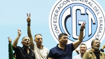 “Fue sincericidio”: la CGT cruzó a Sturzenegger por la retroactividad de la reforma laboral