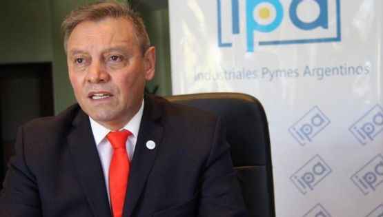 Guiños y críticas al Gobierno desde las cámaras empresariales