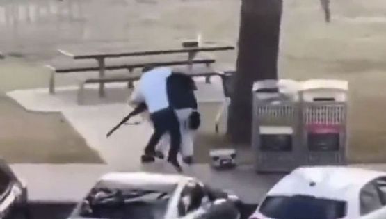 Héroe civil desarmó a un terrorista en pleno ataque antisemita en Australia