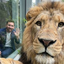 Messi, que está en el país para las Fiestas, realizó el saludo “Jai Mata Di” en la India