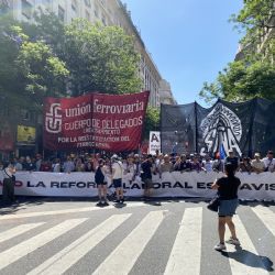 Comenzó el acto de la CGT en Plaza de Mayo