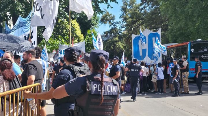 La CGT, la CTA y organizaciones sociales protestaron contra la Reforma Laboral en Mendoza 