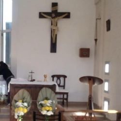 Preocupación vecinal: robaron hasta las donaciones de la capilla del barrio Vertientes del Pedemonte