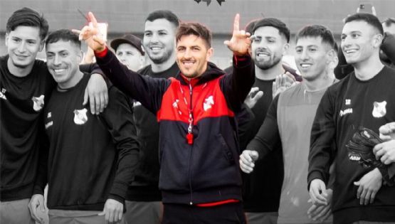 Conmoción en el ascenso metropolitano: murió Santiago Fredes, DT de Luján