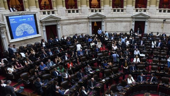 DNU por extraordinarias: fechas y proyectos de Presupuesto, Reforma Laboral y Penal
