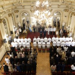 Drástico cambio en la cúpula de las Fuerzas Armadas
