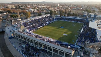 La política mendocina se mete en las elecciones del Tomba