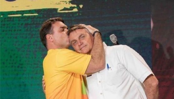 Flávio Bolsonaro anuncia que irá por la Presidencia de Brasil en 2026