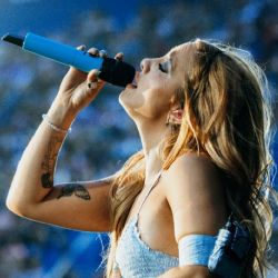 Ángela Torres abrió el show de Shakira en Vélez