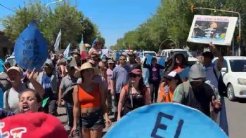 Está tarde llegan a Ciudad marchas de Valle de Uco y Uspallata, optimismo por la cantidad de gente