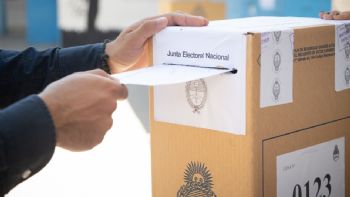 Preocupados por San Jorge, no olvidemos que cumplimos 42 años de democracia